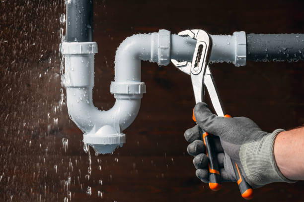 Professional Plumbing technician working in Rialto, CA